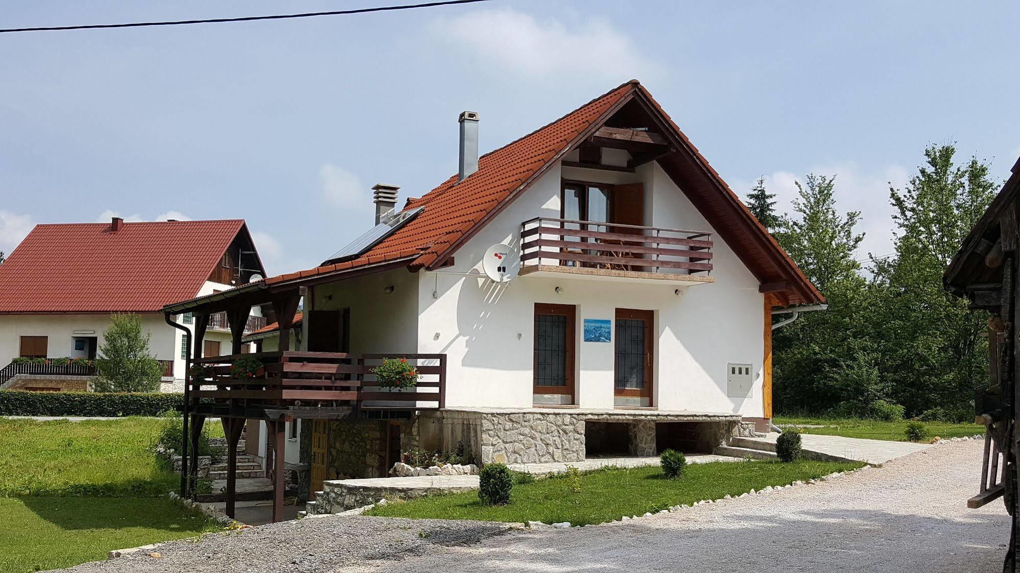 Guest House Plitvice Waterfall Plitvicka Jezera Exterior foto