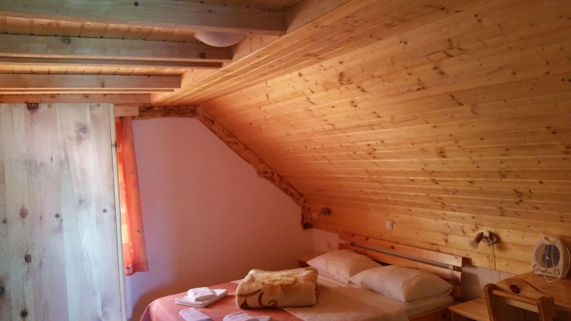 Guest House Plitvice Waterfall Plitvicka Jezera Exterior foto
