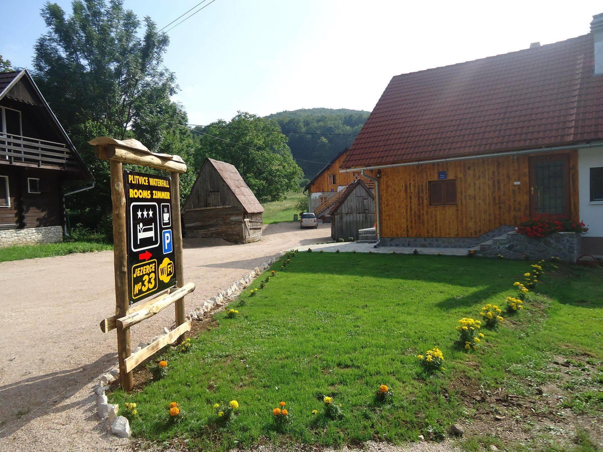 Guest House Plitvice Waterfall Plitvicka Jezera Exterior foto