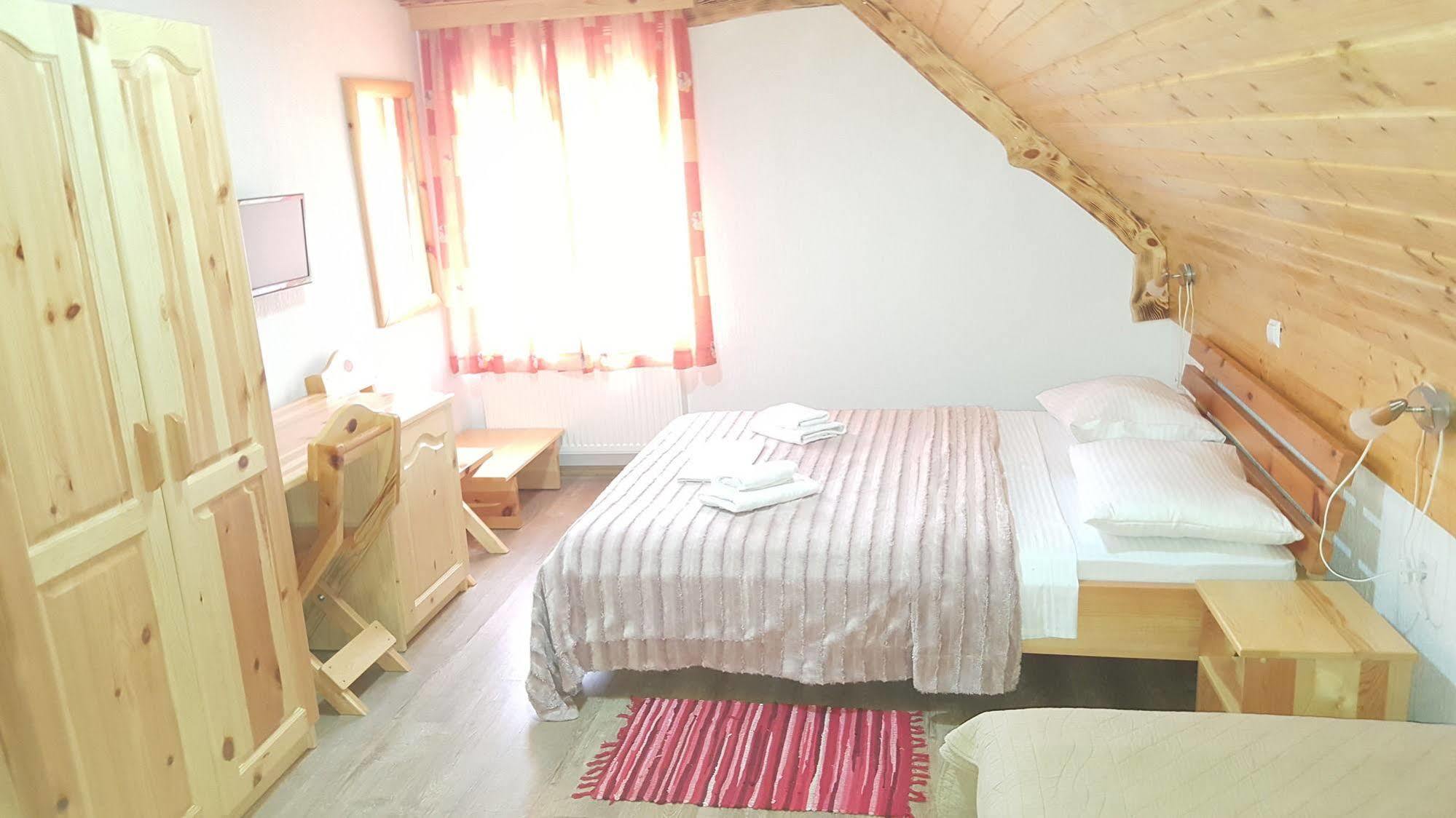Guest House Plitvice Waterfall Plitvicka Jezera Exterior foto