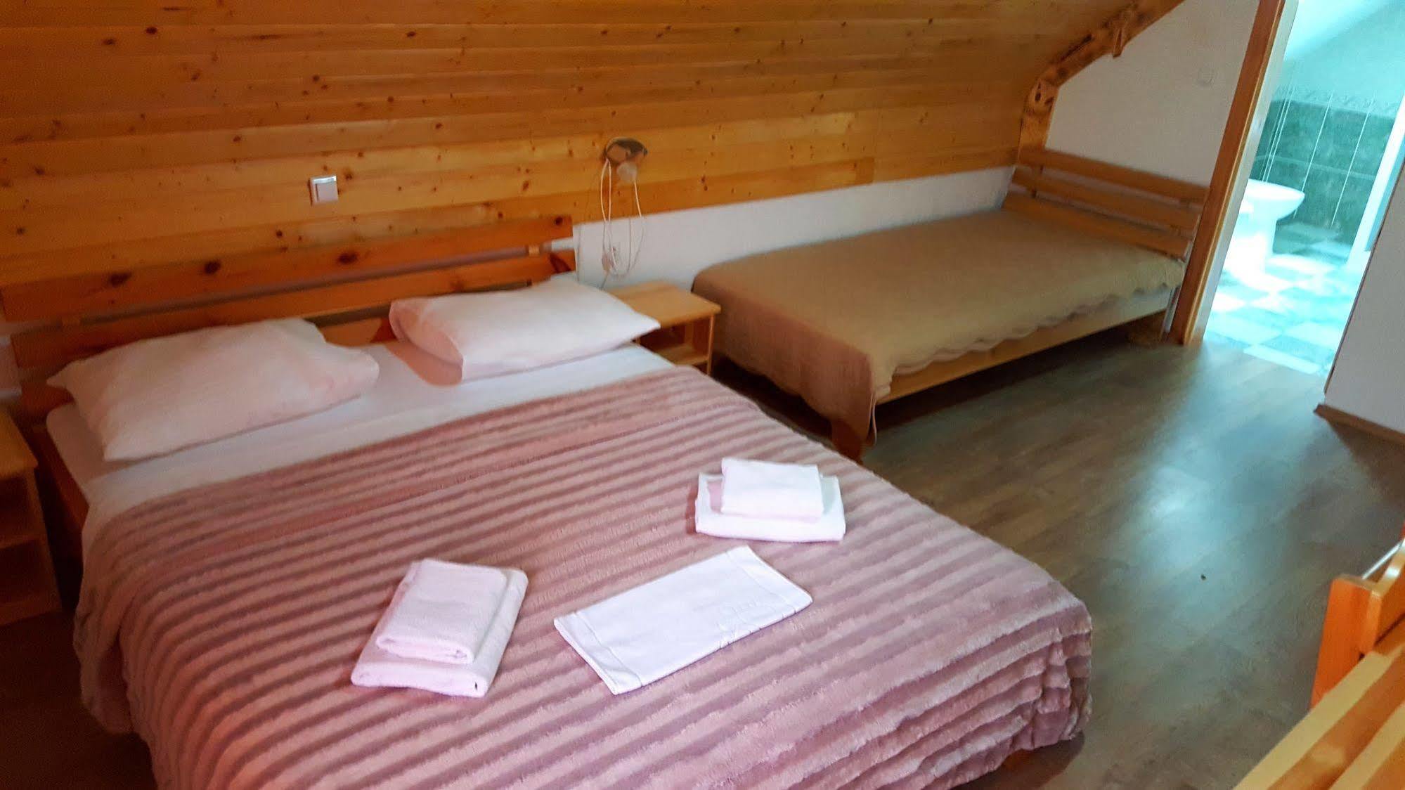 Guest House Plitvice Waterfall Plitvicka Jezera Exterior foto